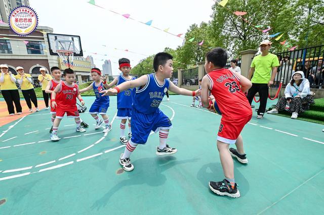 幼儿篮球赛图片(幼儿篮球比赛卡通图片)