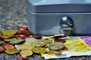 如何理解全球黄金的总量？这些总量对市场有何影响？
