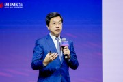 李开复：大模型发展进入分水岭 超大模型聪明昂贵 千亿模型务实高效
