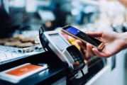 PayPal为稳定币余额提供3.7%的收益率以促进支付活动