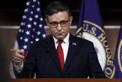 美媒：美众议长拒绝拜登政府240亿美元援乌请求，称对乌援助将由特朗普政府决定
