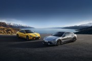 不是82万 小米SU7 Ultra正式发布：可街可赛 售价52.99万元