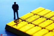 黄金与其他贵金属投资的比较有何启示？