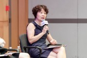 建银国际崔历：上半年服务业复苏比较慢，影响收入和就业